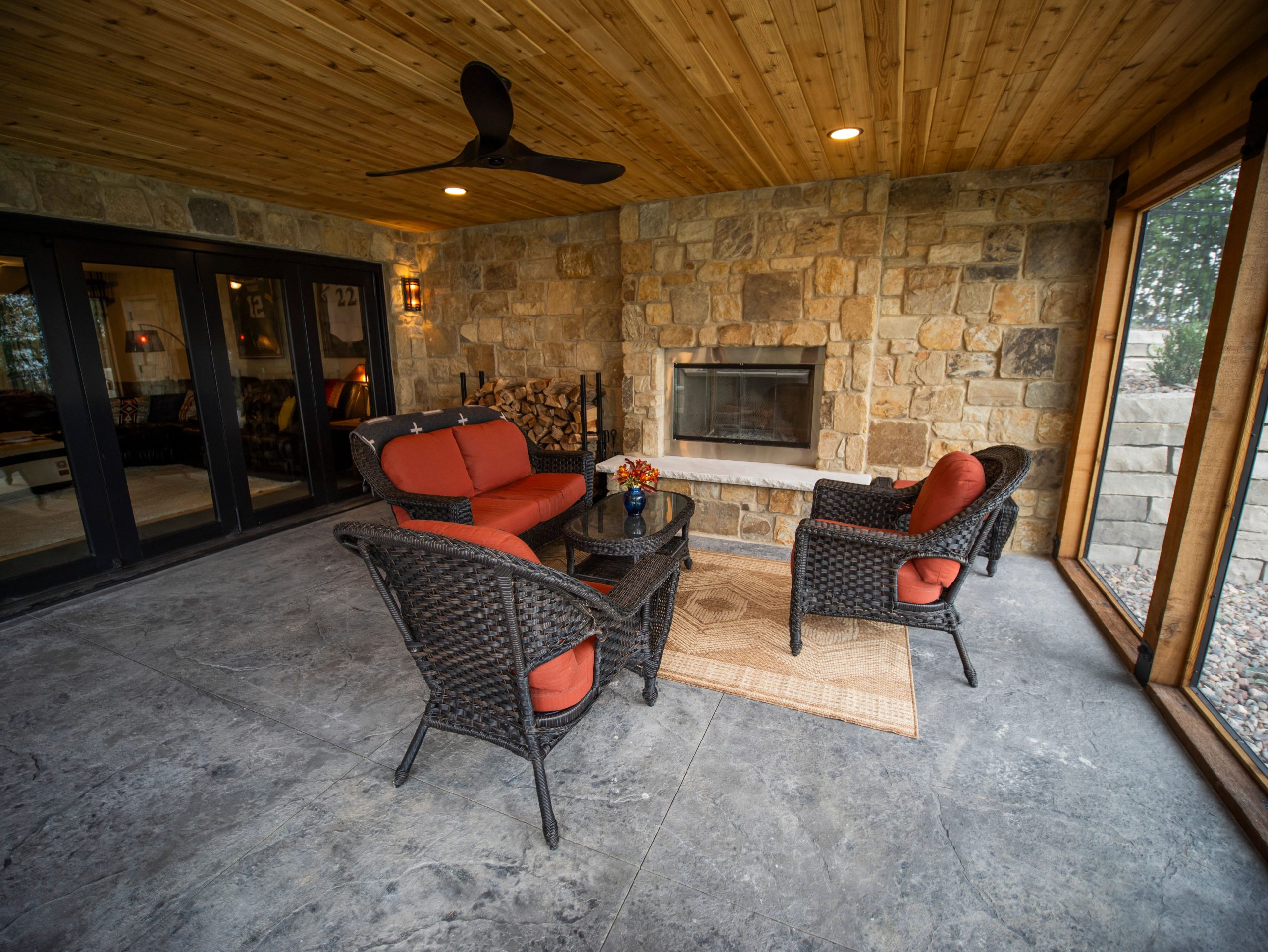How to Choose the Perfect Sunroom Style for Your Home